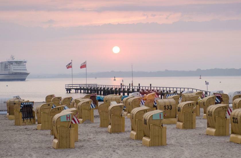 Seaside Mit Ostseeblick Любек Екстер'єр фото